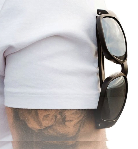 أفكار تقنية خفية وغير تقليدية تجعل الحياة أكثر سهولة: تقنيات الملابس والإكسسوارات 1 kore shirt